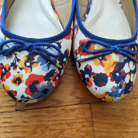 Lands' End Floral Ballet Flats - Picture 2 of 8